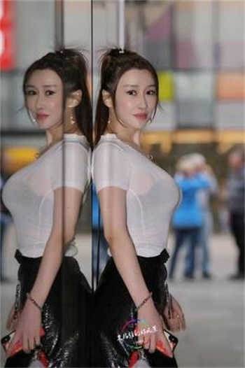 我爱原味网女王踩踏