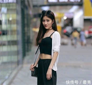 老师诱人姿势图片