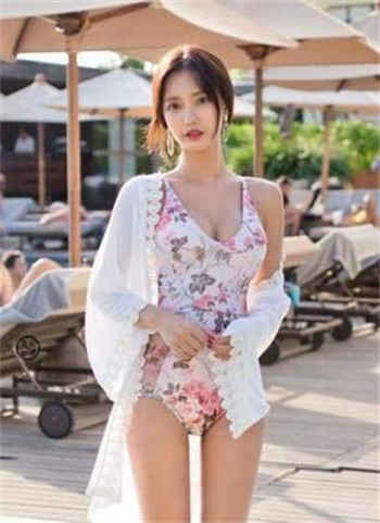 女性耻骨突出好尴尬图