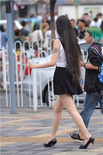 可爱的房东女儿