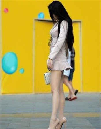 王妃擅自下水被王爷罚打