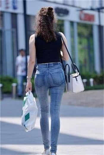 女人高潮流的瞬间图片