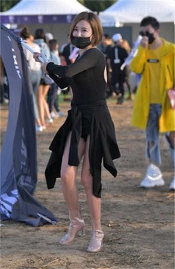 英语老师方雅老何