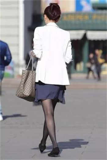 征服高贵冷艳美妇