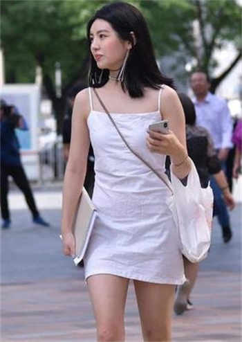 单身女招住家男保姆