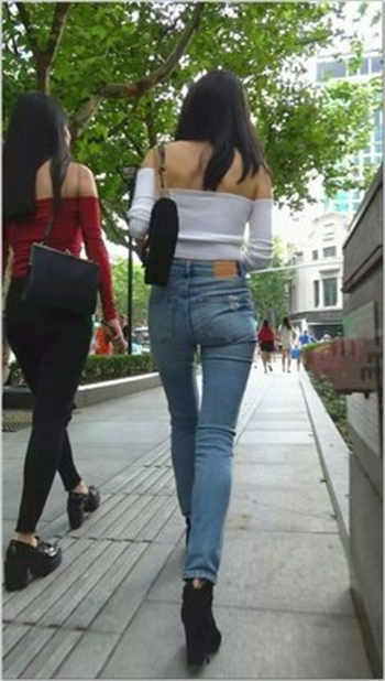 小诗犯错被老板打pg