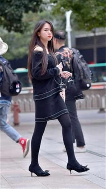 抖音小脚丫的图片