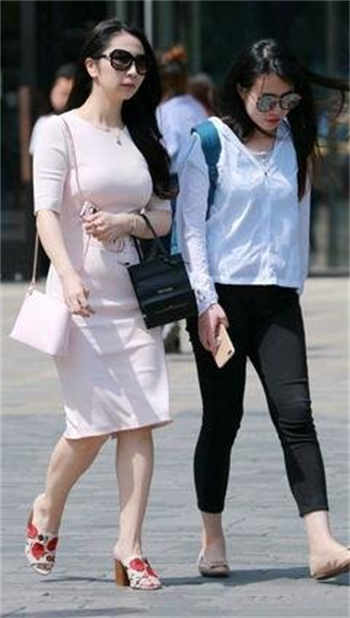 女租客与房东反转悬疑