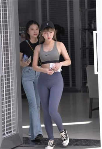 我成了全城大佬的亲闺女