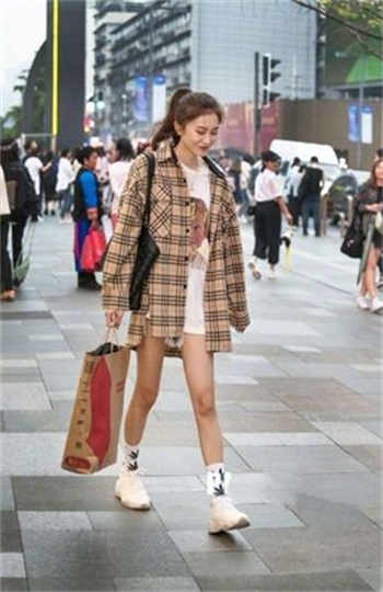 顾少的闪婚娇妻简然